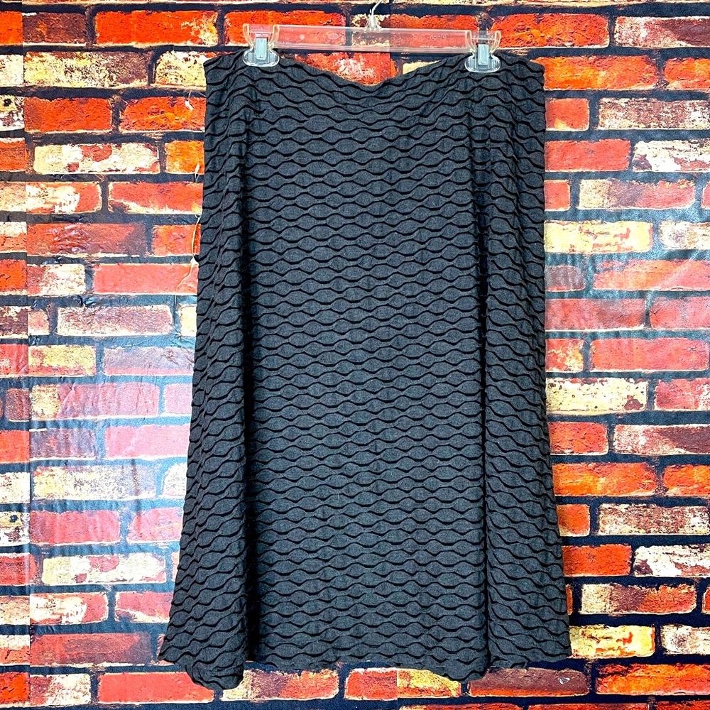 5 for $25🔥Large Larry Levine Grey Midi Skirt